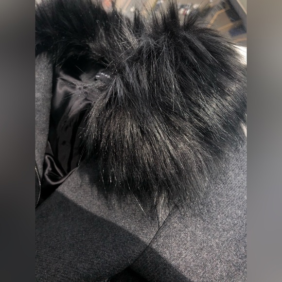 Zara bell sleeve wool coat with faux fur collar - Picture 5 of 6